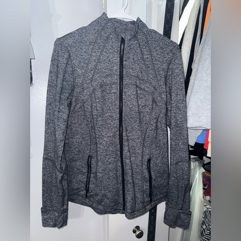 Lululemon jacket size 10
